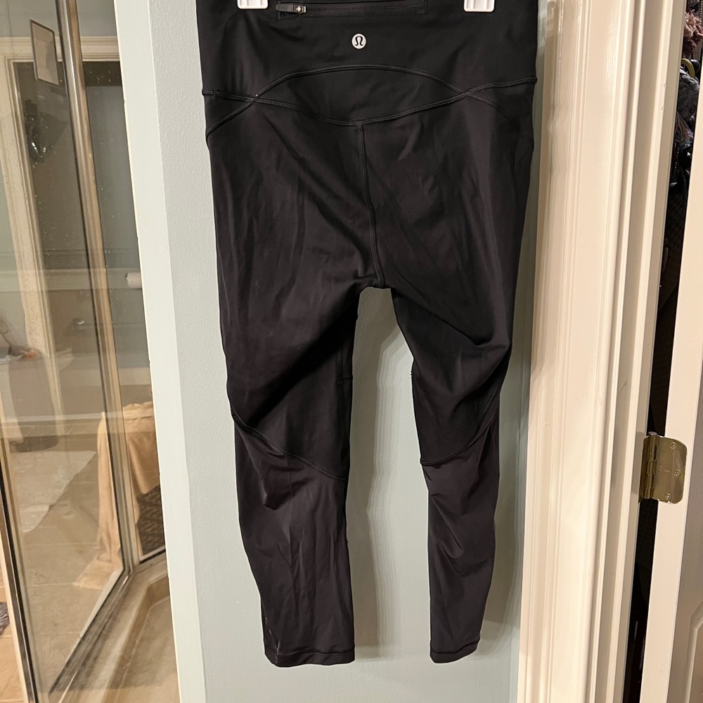 Lululemon leggings with fun see through lines